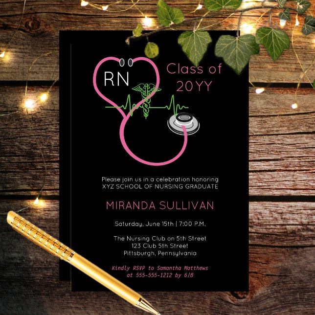 Rosa Stethoscope EKG Nursing Studentfest Inbjudningar (Pink Stethoscope and Caduceus with EKG Line Nurse RN Nursing Graduation Party Invitation Print Digi)