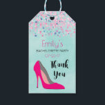 Rosa Stiletto Heel Bachelorette Party Tack Presentetikett<br><div class="desc">Ett tack för märkrn för en bachelorette-fest. Designad med hög klackstilettodräkt i shock rosa. Rosa Conetti sprinkled längs toppen. Ange vattenfärgsbakgrund för myntgrönt. Tack för att du skrev i ett trendig.</div>
