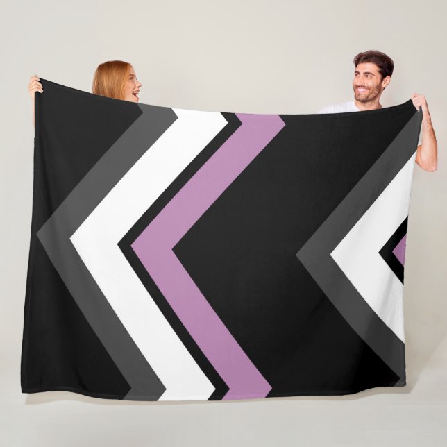 Rosa, svart, grått och vitt Chevron Fleecefilt (På plats)
