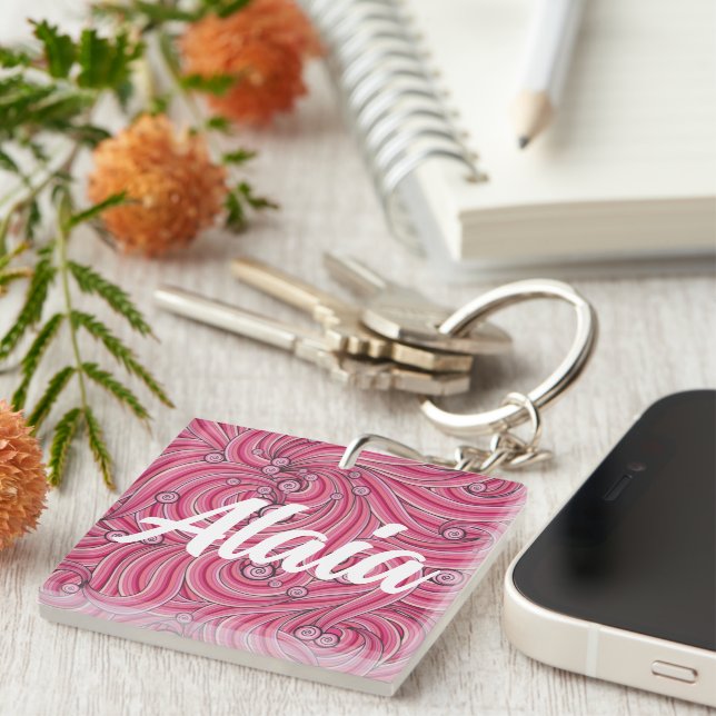 Rosa Swirls Namn Keychain - Alaia (Högra Framsidan)