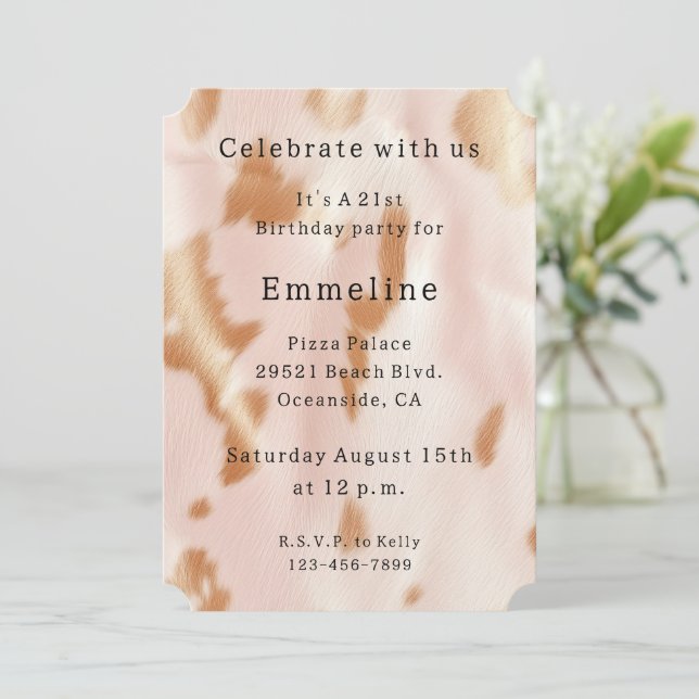  Rosa Tan Southwest Faux Cowhide Birthday Inbjudningar (Stående Fram)