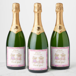 Rosa Teddy Tea poppade det när hon puffade på baby