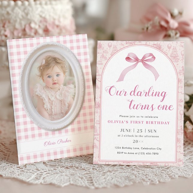 Rosa Toile Coquette Bow 1:a födelsedagsflicka Inbjudningar (coquette style 1st birthday invitation for baby girl, pink bow and photo card set
)