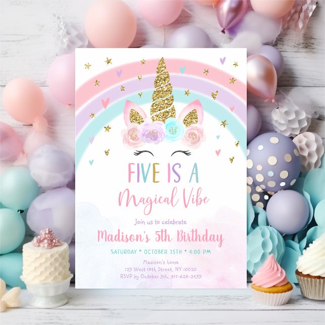 Rosa Unicorn Fem är en magic Vibe Birthday Inbjudningar (Skapare uppladdad)
