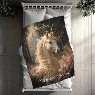 Rosa Unicorn Winter Castle Fairytale Woodland Fleecefilt