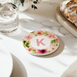 Rosa Vår Watercolor Flowers Monogram Underlägg<br><div class="desc">Eleganten underlägg designen med en vacker blommigt av vattenfärgblommor i vår i persika,   och rosa,  med gröna accenter. Anpassa den moderna rosa anpassningsbar-monogrammet som är centrerat i en enkel runda ram.</div>