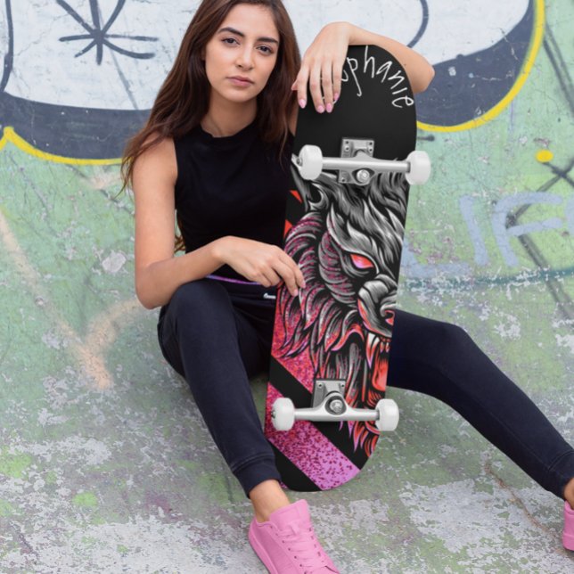 Rosa Varg Head Monogram Skateboard (Skapare uppladdad)