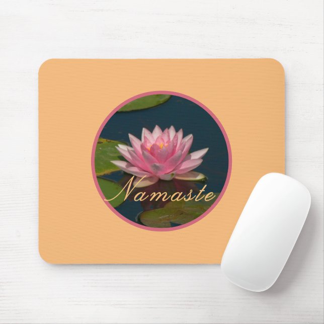Rosa Vatten Lily / Namaste Musmatta (Med mus)