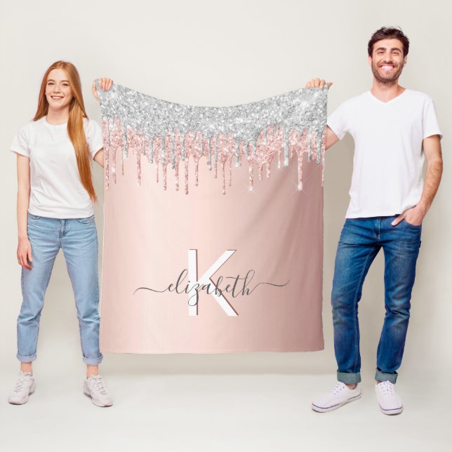 rosa vid ro silver vid guld droppar i monogram nam fleecefilt (På plats)