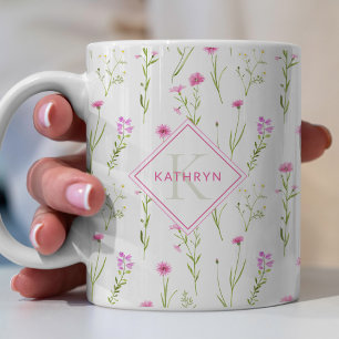 Rosa vild blomsterillustrerad monogram kaffemugg