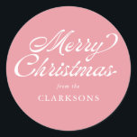 Rosa Vintage Script Modern God jul Runt Klistermärke<br><div class="desc">Rosa Vintage Script Modern God jul Classic Round Sticker är det perfekt som läggs till i julklappar i år,  med vintage-formaterat skript och ditt namn.</div>