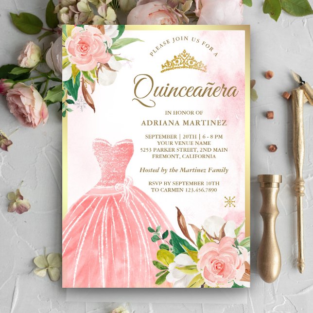  Rosa Watercolor Blommigt Gown Guld Quinceanera Inbjudningar (Skapare uppladdad)