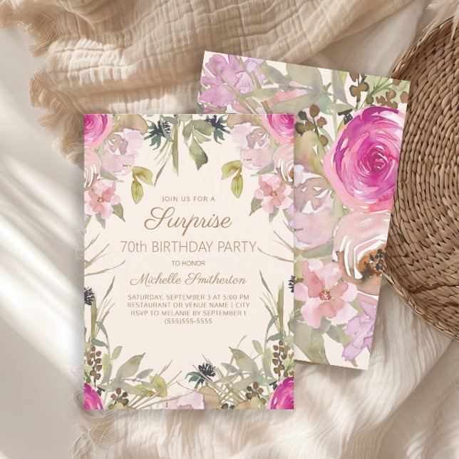 Rosa Watercolor Blommigt Surprise 70:e födelsedage Inbjudningar (Elegant pink watercolor floral and sage green leaves surprise 70th birthday party invitation)
