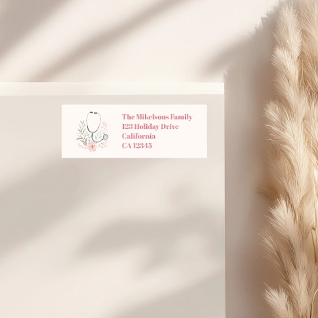 Rosa Watercolor Nursing School Student Returadress Etikett (Skapare uppladdad)