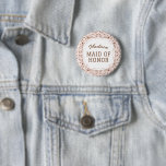 Rosa Western Cowgirl Theme Mail of Honor Knapp<br><div class="desc">En roligt som gör det möjligt för medlemmar av brudens sida, familj och vänner att lära känna varandra, dessa knappar för personlig har en rosa och brunt western bandanmotiv och är enkla att redigera text. Runt upp flickorna för en bachelorette helg i Nashville och gå ut i stan i din...</div>