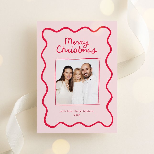 Rosa Whimsical Doodle Vågigt julfoto från Ram Julkort (whimsical, quirky Christmas photo card with hand drawn doodle frame in red)