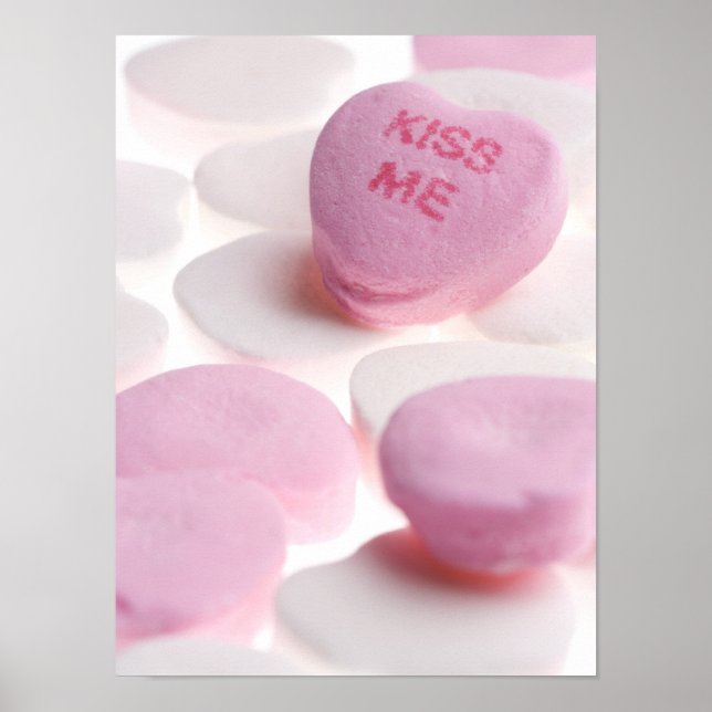 Rosa & White Candy Hearts Kiss Me Heart-mall Poster (Framsidan)