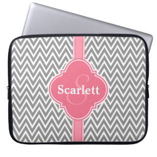Rosa White Grått Chevron Mönster och Monogram Laptop Sleeve