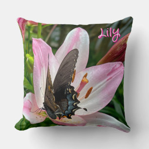 Rosa White Tiger Lilly Flower Blue Butterfly Namn Kudde