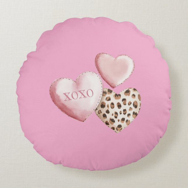 Rosa XOXO Leopard Print Hearners Rund Kudde (Framsidan)
