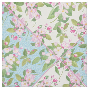 Rosablommar på blått- och vitFauxPatchwork Tyg