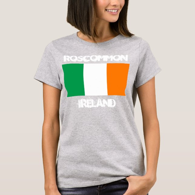 Roscommon, Irland med Irish flagga T-shirt (Framsida)