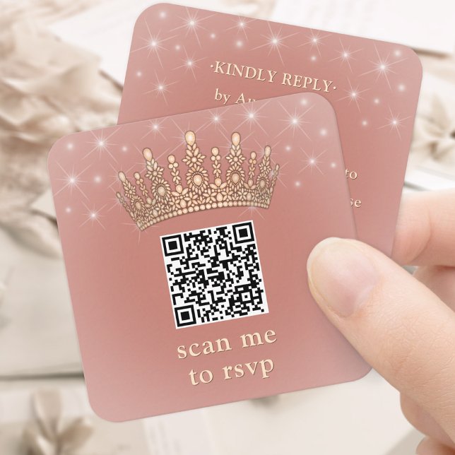 Rose Gold Crown Quinceañera Scan Me QR Code RSVP Tilläggskort (Skapare uppladdad)