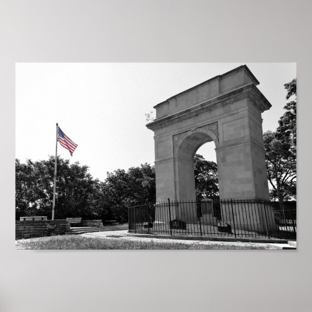 Rosedale Memorial Arch and Flagga, Kansas City, BW Poster (Framsidan)