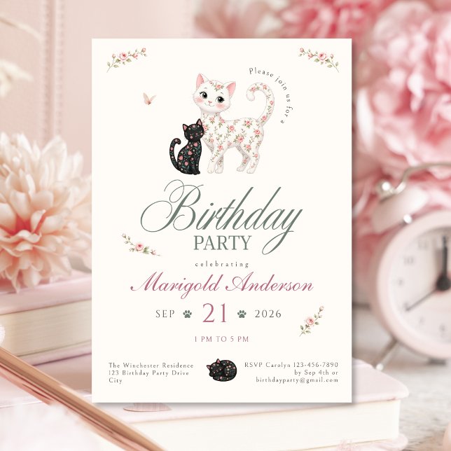 Rosenträdgård Katts Födelsedagsinbjudan för Flicko Inbjudningar (Rose Garden Cat Birthday Invitation for Girls)