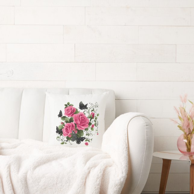 Roses and Butterflies Kudde (Soffa)