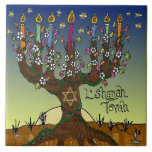 Rosh Hashanah L'Shanah Tovah Livets träd Menorah Kakelplatta<br><div class="desc">Du tittar på Lee Hiller-designsamlingen av Hem- och Office Decor,  Apparel,  Gifts and Collectibles. Utformningen omfattar Lee Hiller Photography och Mixed Media Digital Art Collection. Du kan visa hennes naturfotografi på http://HikeOurPlanet.com/ och följa hennes vandrande blogg i Hett Vår nationalpark.</div>