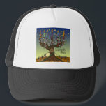 Rosh Hashanah L'Shanah Tovah Livets träd Menorah Truckerkeps<br><div class="desc">Du tittar på Lee Hiller-designsamlingen av Hem- och Office Decor,  Apparel,  Gifts and Collectibles. Utformningen omfattar Lee Hiller Photography och Mixed Media Digital Art Collection. Du kan visa hennes naturfotografi på http://HikeOurPlanet.com/ och följa hennes vandrande blogg i Hett Vår nationalpark.</div>