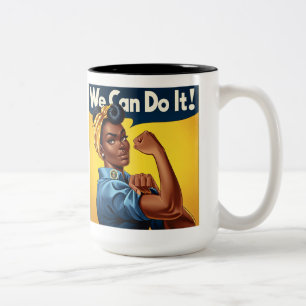 Rosie of the Riveter African American Dam Två-Tonad Mugg