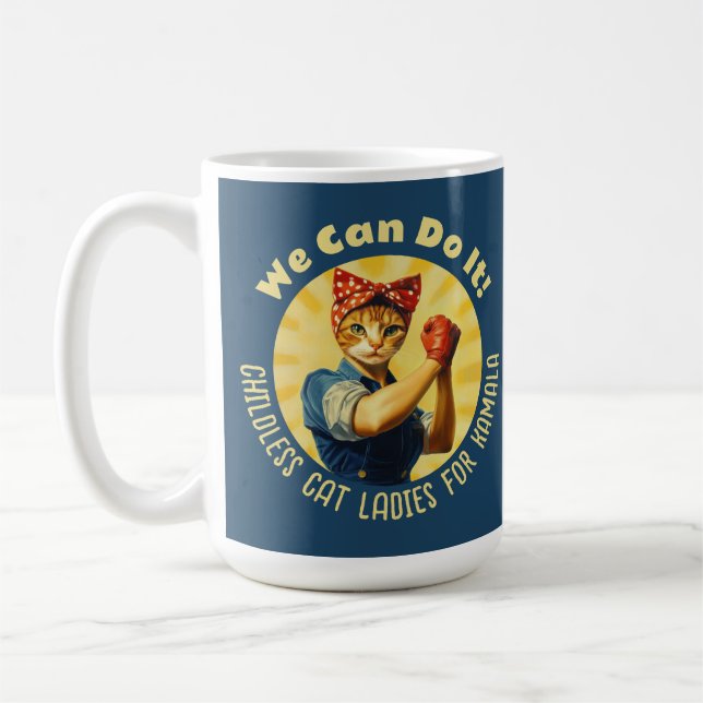 Rosie of the Riveter Cat Dam for Kamala Harris Kaffemugg (Vänster)