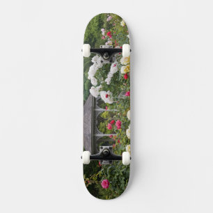 Rosor i blom och Gazebo Rose Garden vid Skateboard Bräda 19,5 Cm