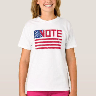 Rösta med rösträtt med USA:s Flagga. T-Shirt