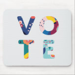 Rösta modern Blommigt i Rosa av Orange i blå Grönt Musmatta<br><div class="desc">Brev i ord "omröstning" består av en modern abstrakt,  blommönster i skuggor av blått,  grönt,  gult,  rosa och orange. Gör en underbar gåva till aktivist,  polis eller student i ditt liv.</div>