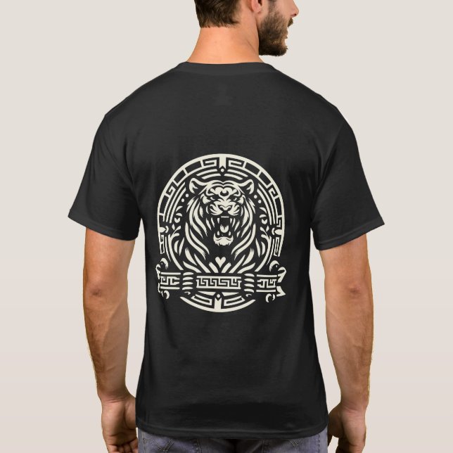 Röstande Tiger Tribal Grafisk T-Shirt (Baksida)