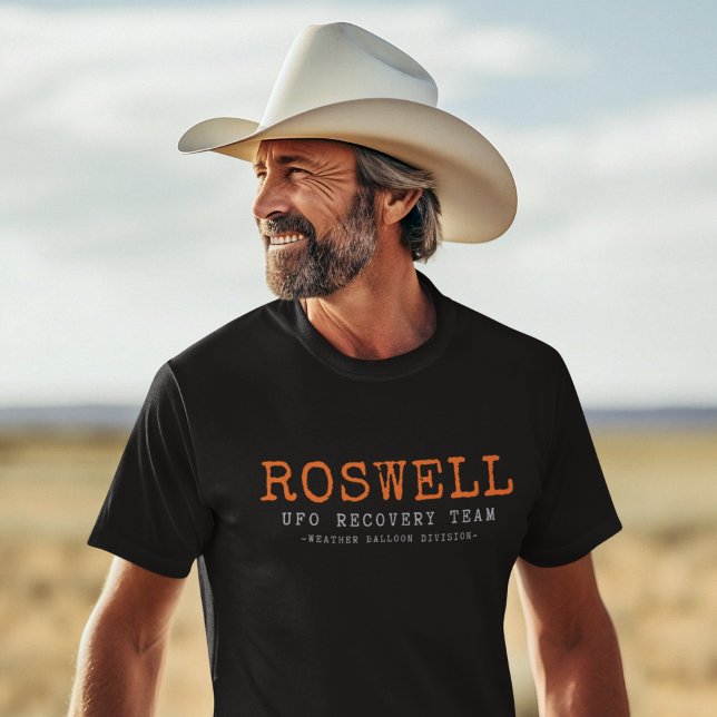 Roswell Alien Flies Saucer - UFO Recovery Team T Shirt (Skapare uppladdad)