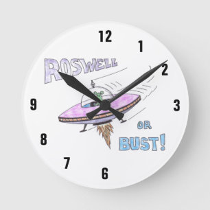 ROSWELL eller BUST! Rund Klocka