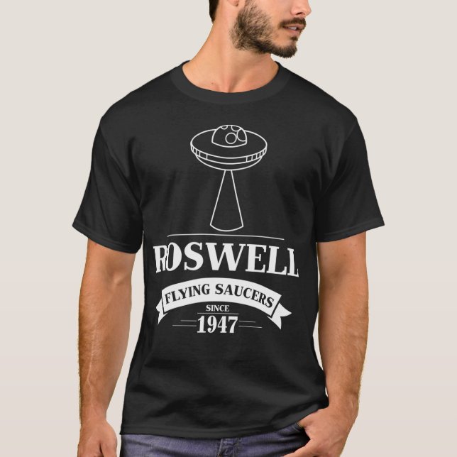 Roswell Flies Saucers sedan 1947 T Shirt (Framsida)