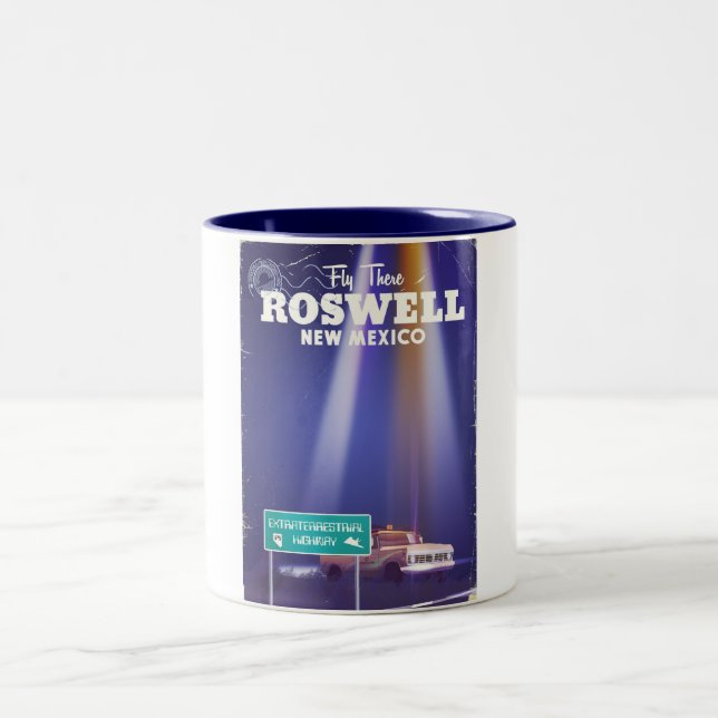 Roswell utomjordiska motorvägen resaffisch Två-Tonad mugg (Center)