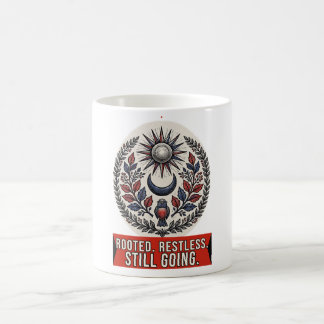 Rotad, rastlös, fortfarande på väg Träsnitt Vapen Kaffemugg