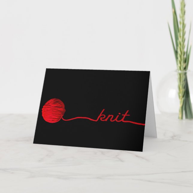 rött boll av garn för stickning på födelsedagen kort (Framsida)
