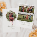 Rött foto för Winter Greenery Wandand Bow Julkort<br><div class="desc">Vi presenterar vårt julkort i elegant, som är förskönat med en fantastisk vintergrå andedräkt och klassisk kalligrafi! Om du tittar ett helgdag-kort som utesluter sofistikering, lyx och stil, är det här perfekten för dig. Utandningen ram tillför lite vintage till kortet. Den har en invecklad grönt och en röd botanisk vinterdesign...</div>