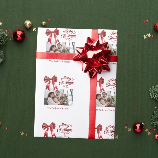 Rött fotopatecken, vit jul presentpapper (Skapare uppladdad)