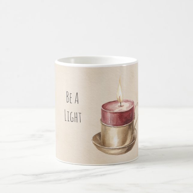 Rött ljus i guld vara ett ljus kaffemugg (Center)