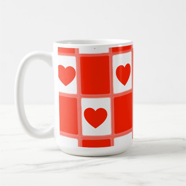Rött och vitt hjärtmönstrat present Latte-mugg Kaffemugg (Vänster)