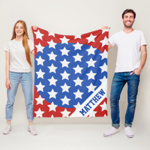 Rött vitt blått eget namn med patriotiska stjärnor fleecefilt