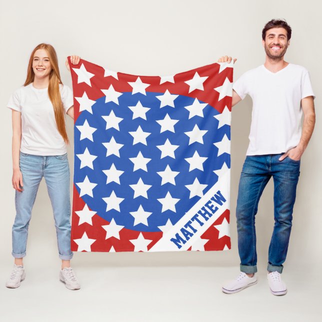 Rött vitt blått eget namn med patriotiska stjärnor fleecefilt (På plats)